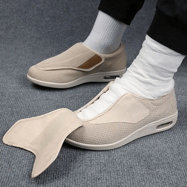 Extra Wide Diabetic Shoes with Memory Foam Insole and Seamless Lining for All Day Comfort